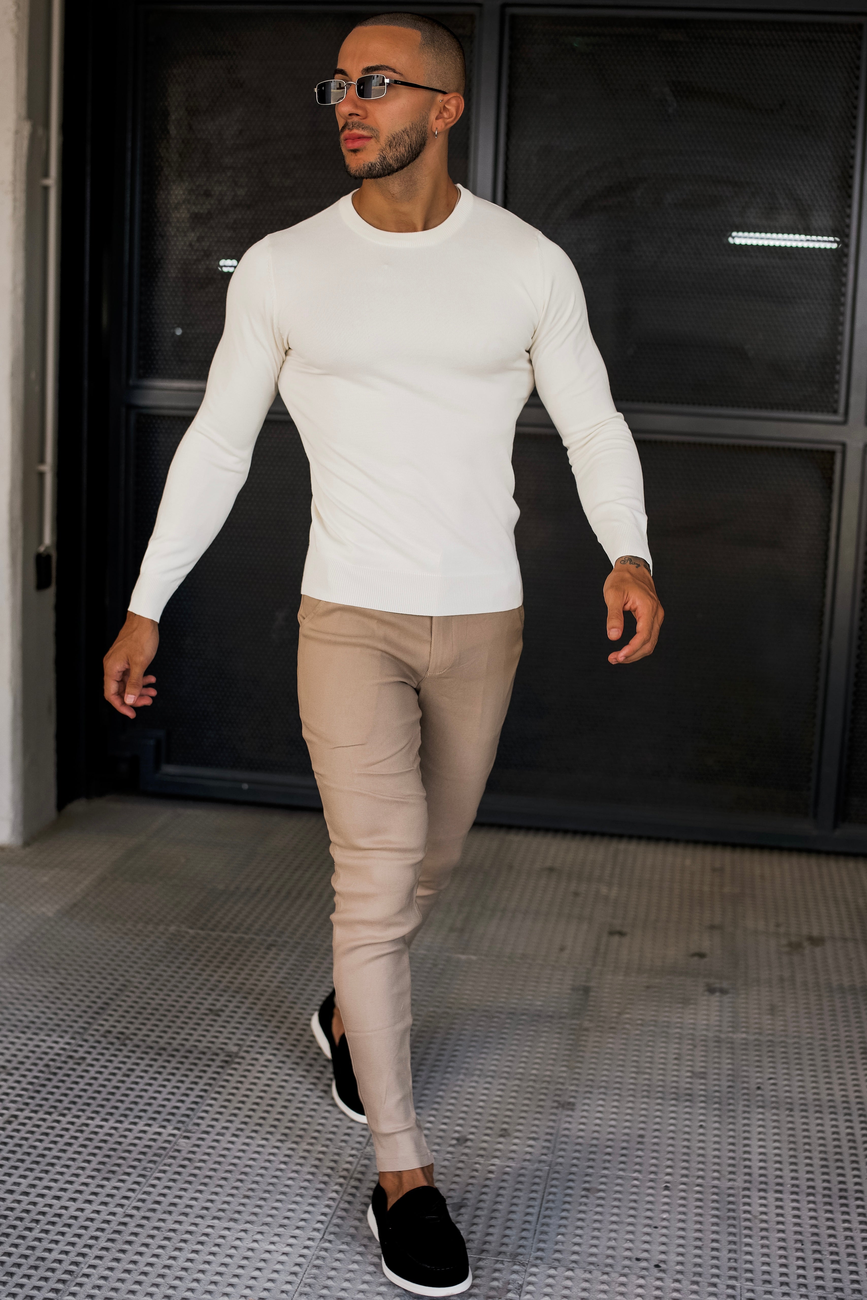 Laurent Garde - LE PANTALON V1