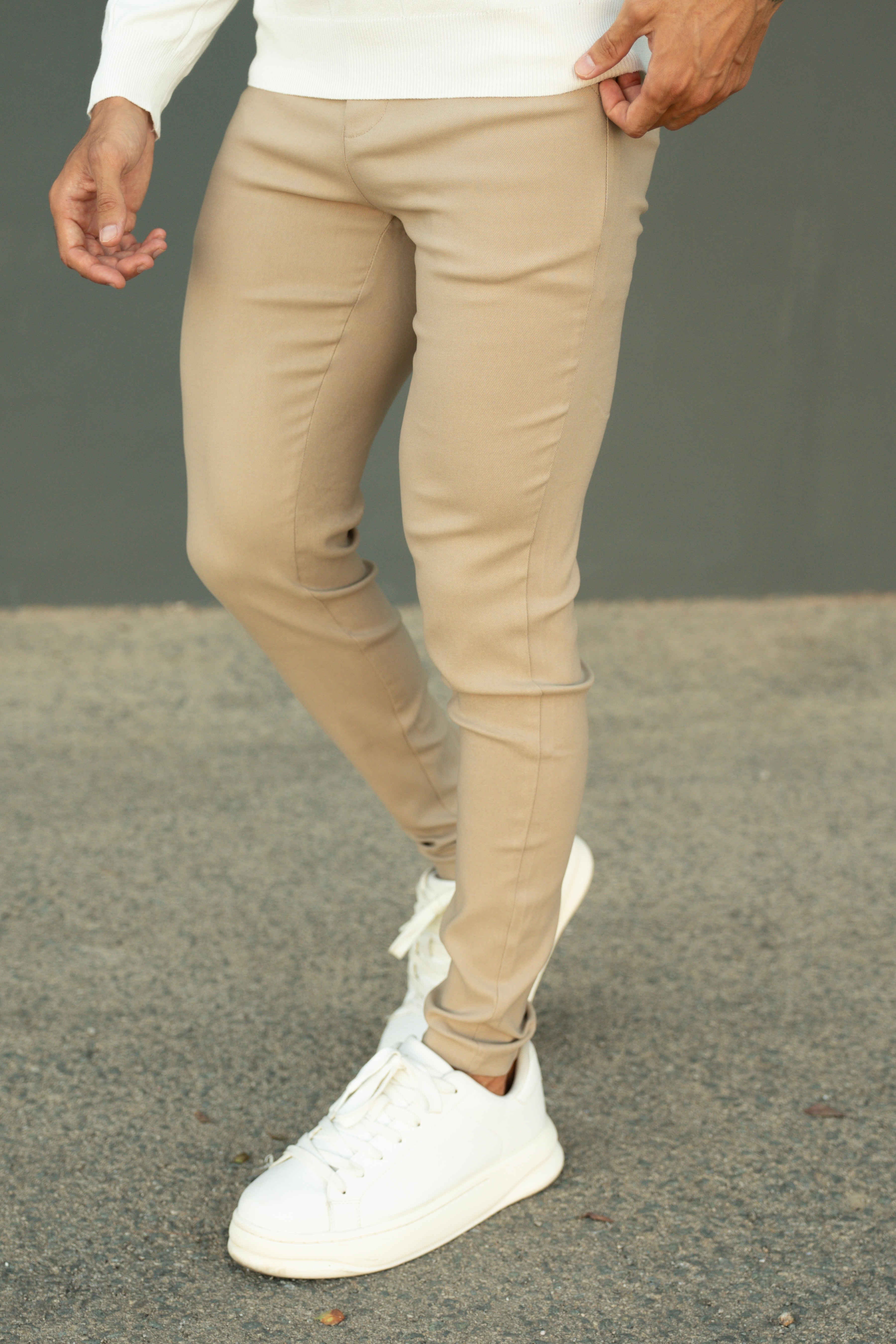 Laurent Garde - LE PANTALON V1