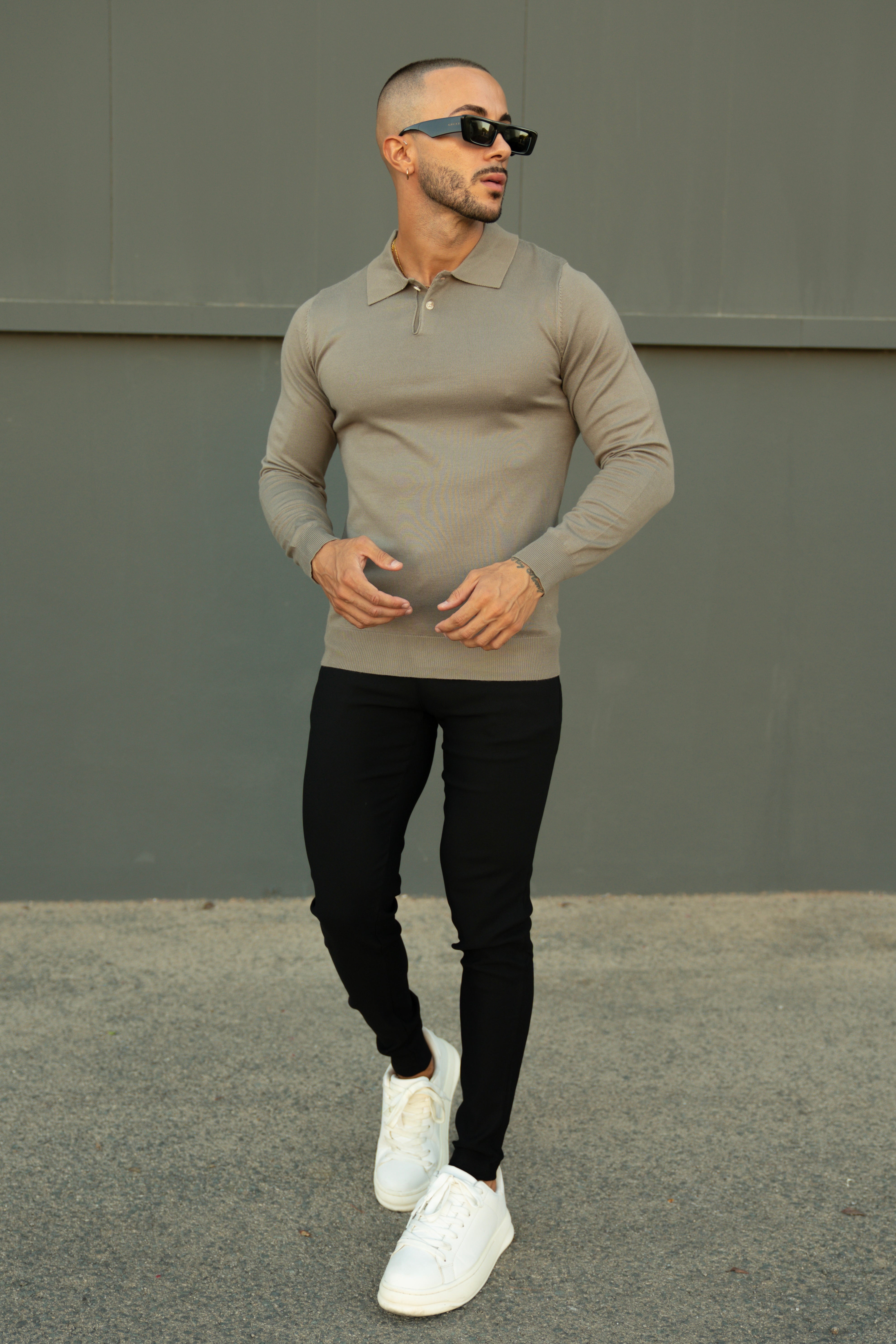 Laurent Garde - LE PANTALON V1