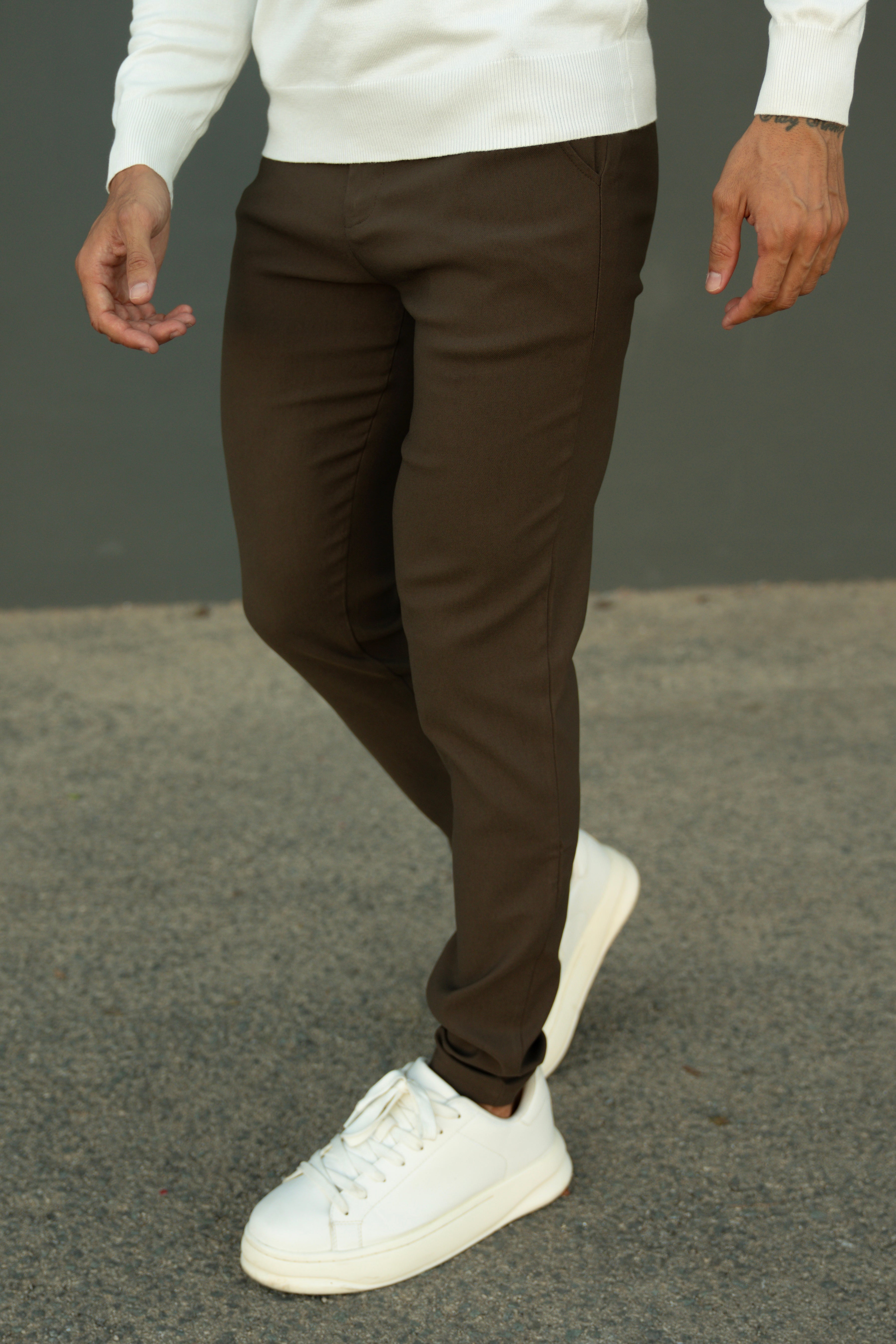 Laurent Garde - LE PANTALON V1