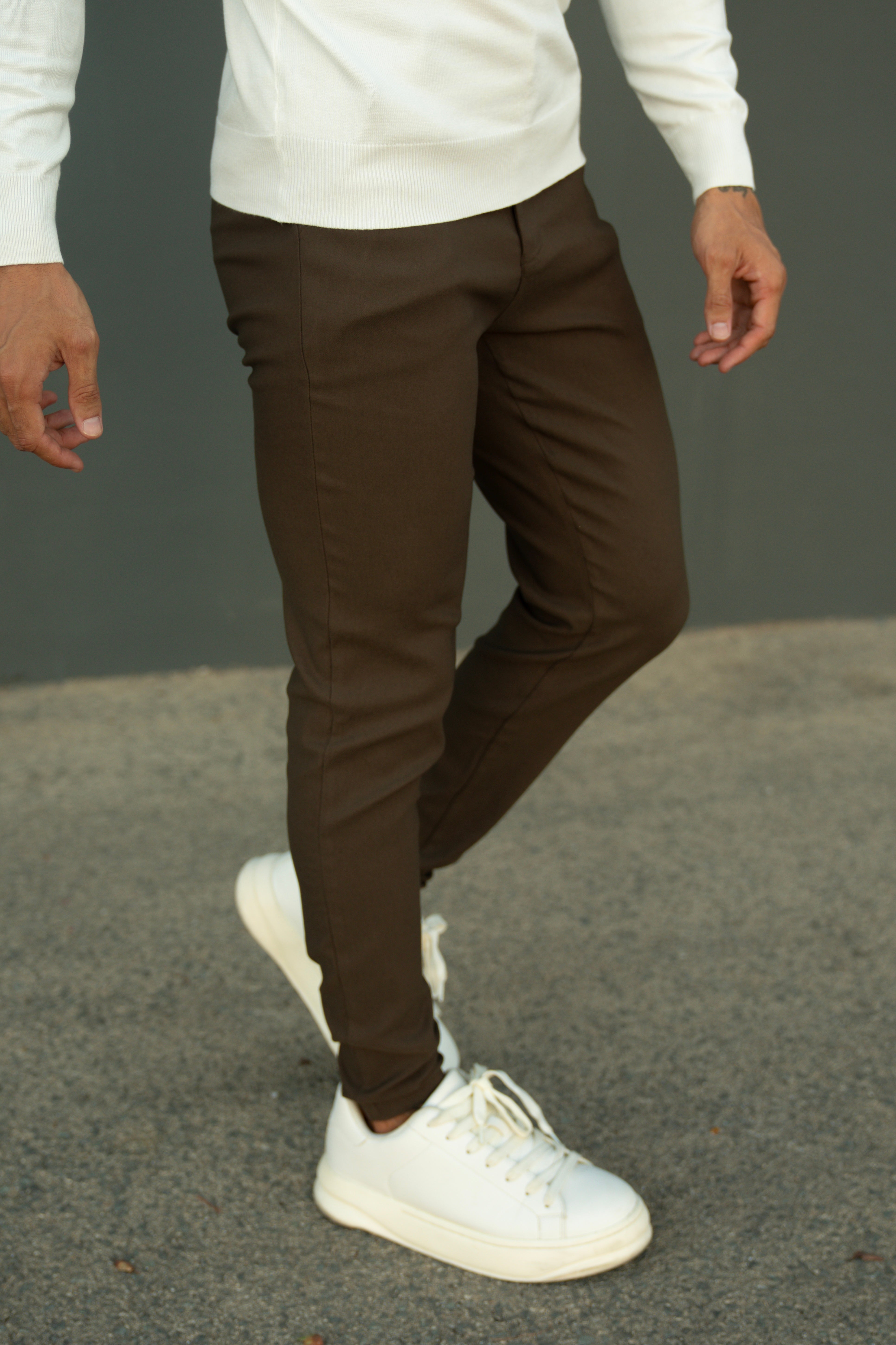 Laurent Garde - LE PANTALON V1